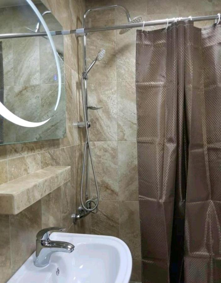 Guest House 15A Koutaïssi Extérieur photo