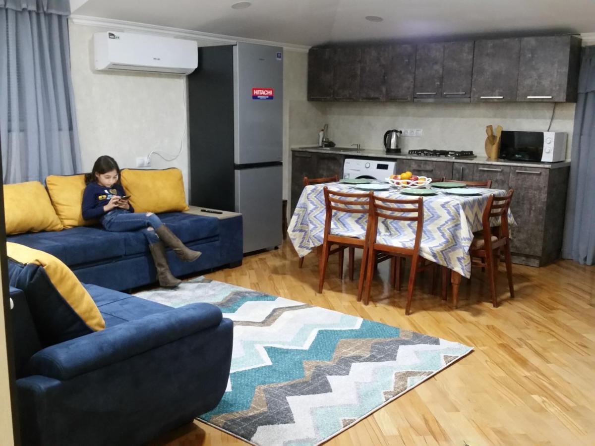 Guest House 15A Koutaïssi Extérieur photo